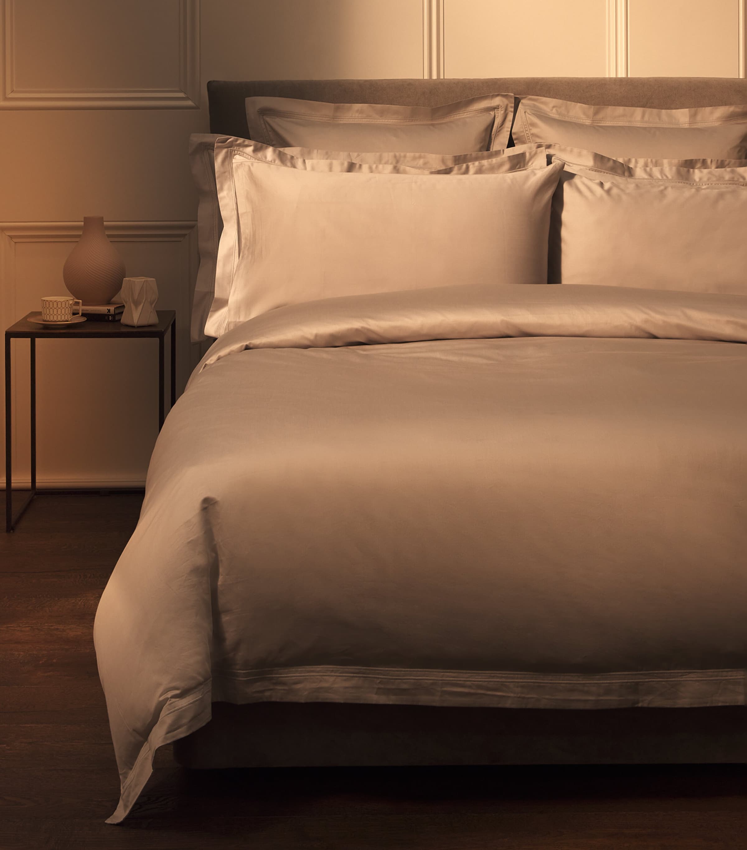 Brompton II Emperor Duvet Cover Set (290cm x 235cm)