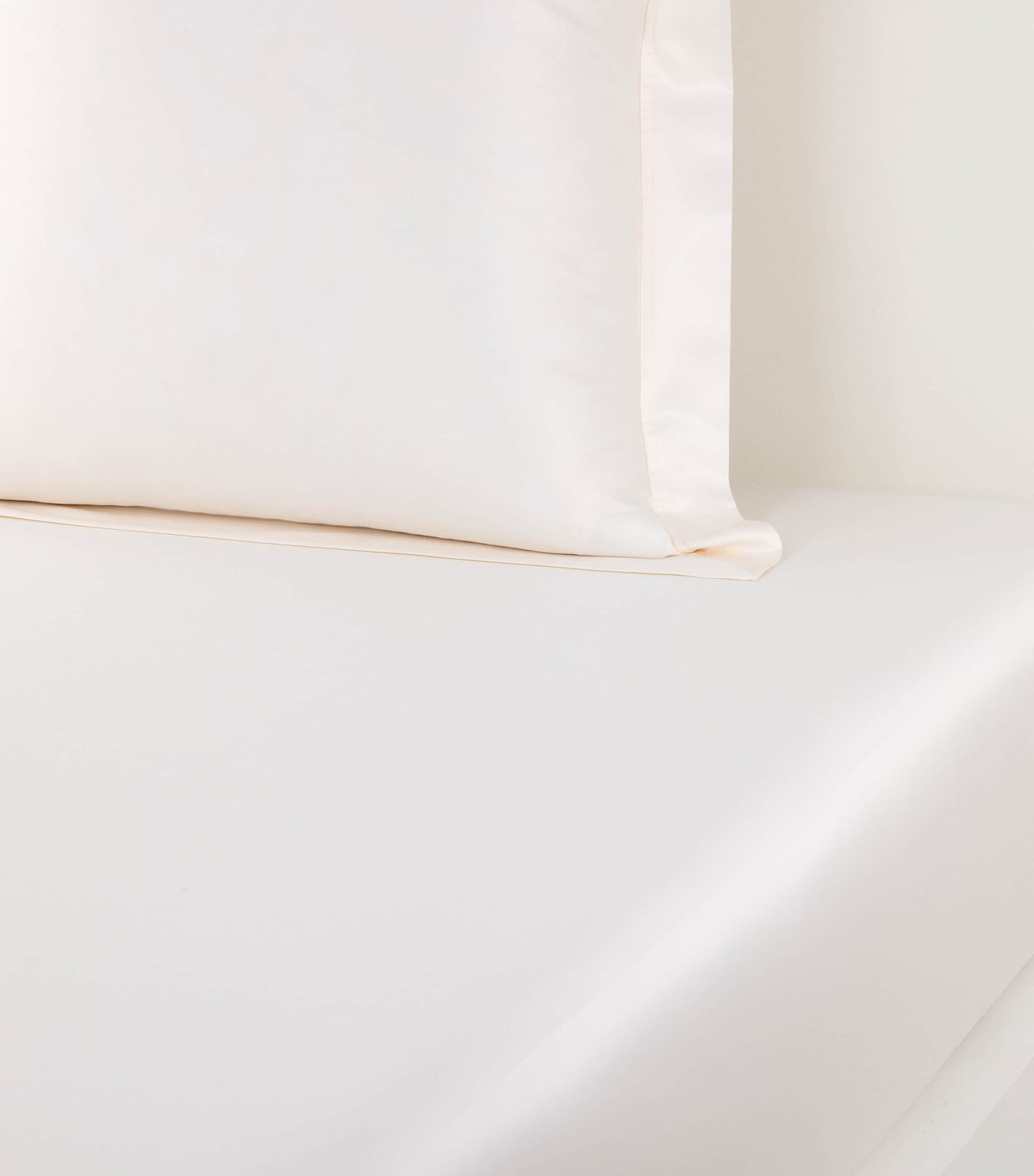 Yves Delorme Couture Egyptian Cotton Prodige Super King Fitted Sheet (190cm x 205cm)