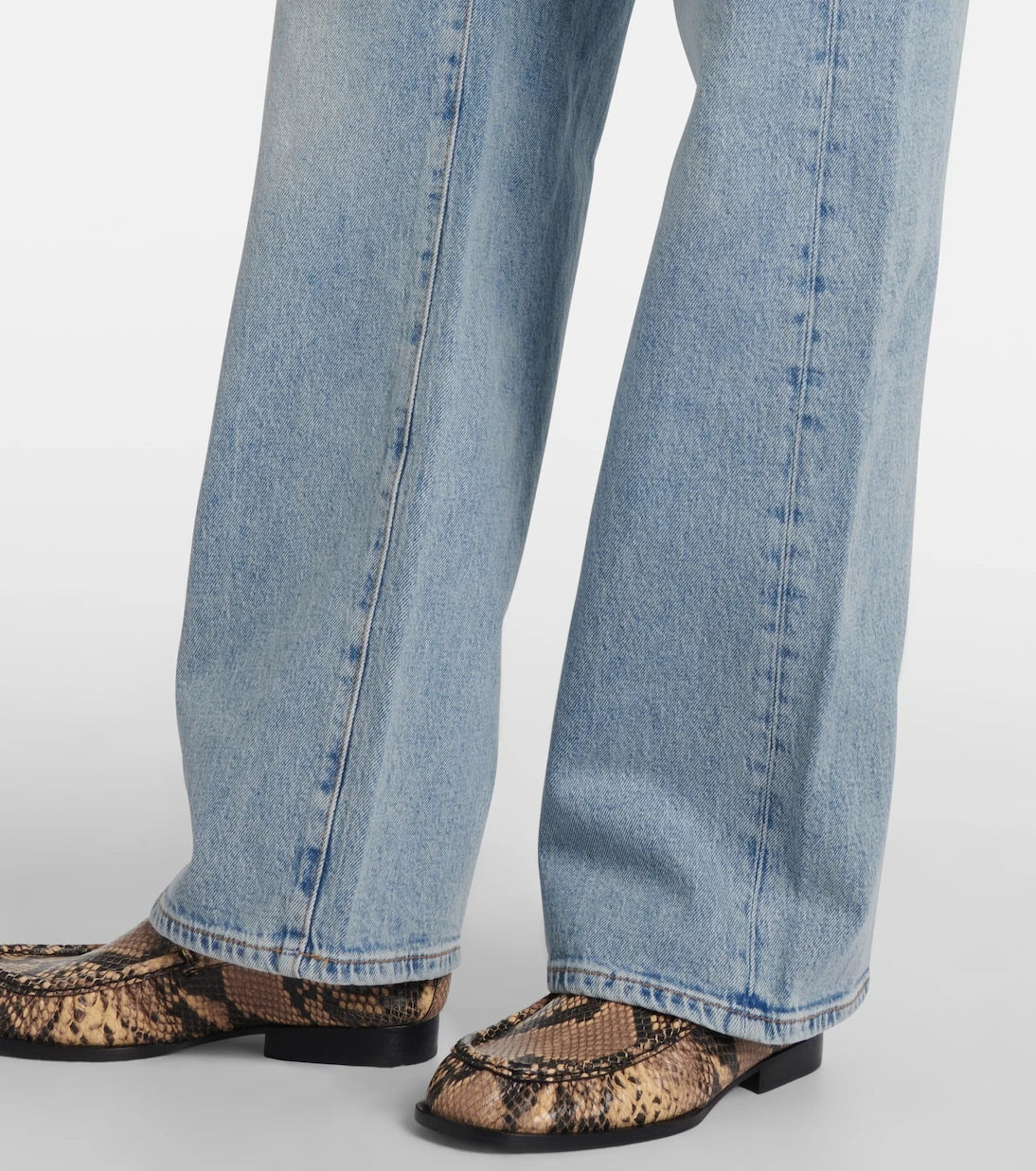 7 For All Mankind - بنطلون جينز تيس بقصة مستقيمة وخصر متوسط الارتفاع