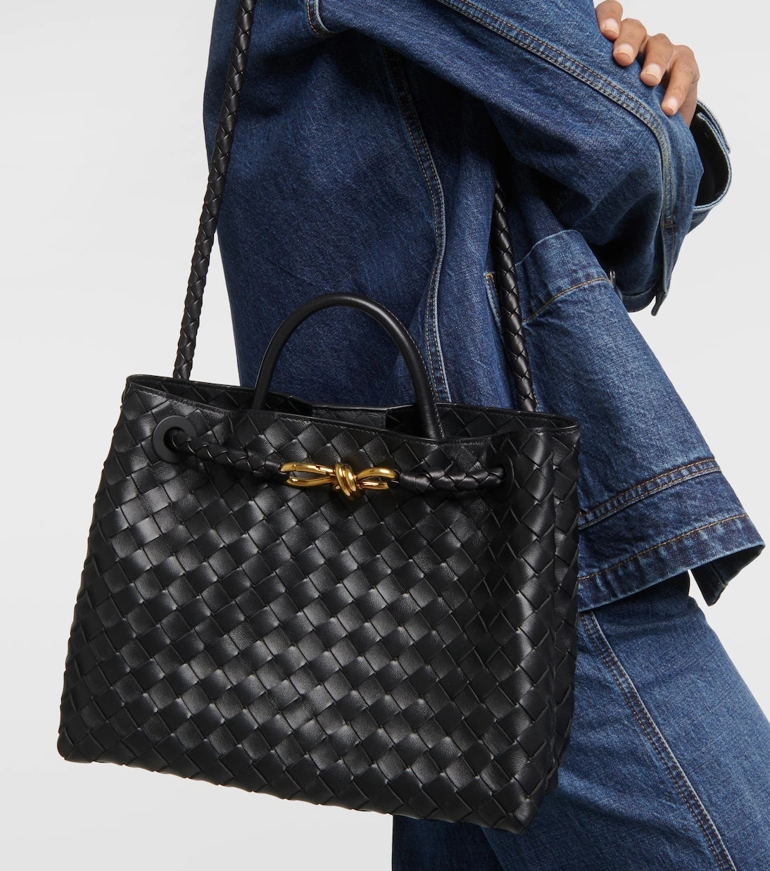 Bottega Veneta - Andiamo Medium leather tote bag