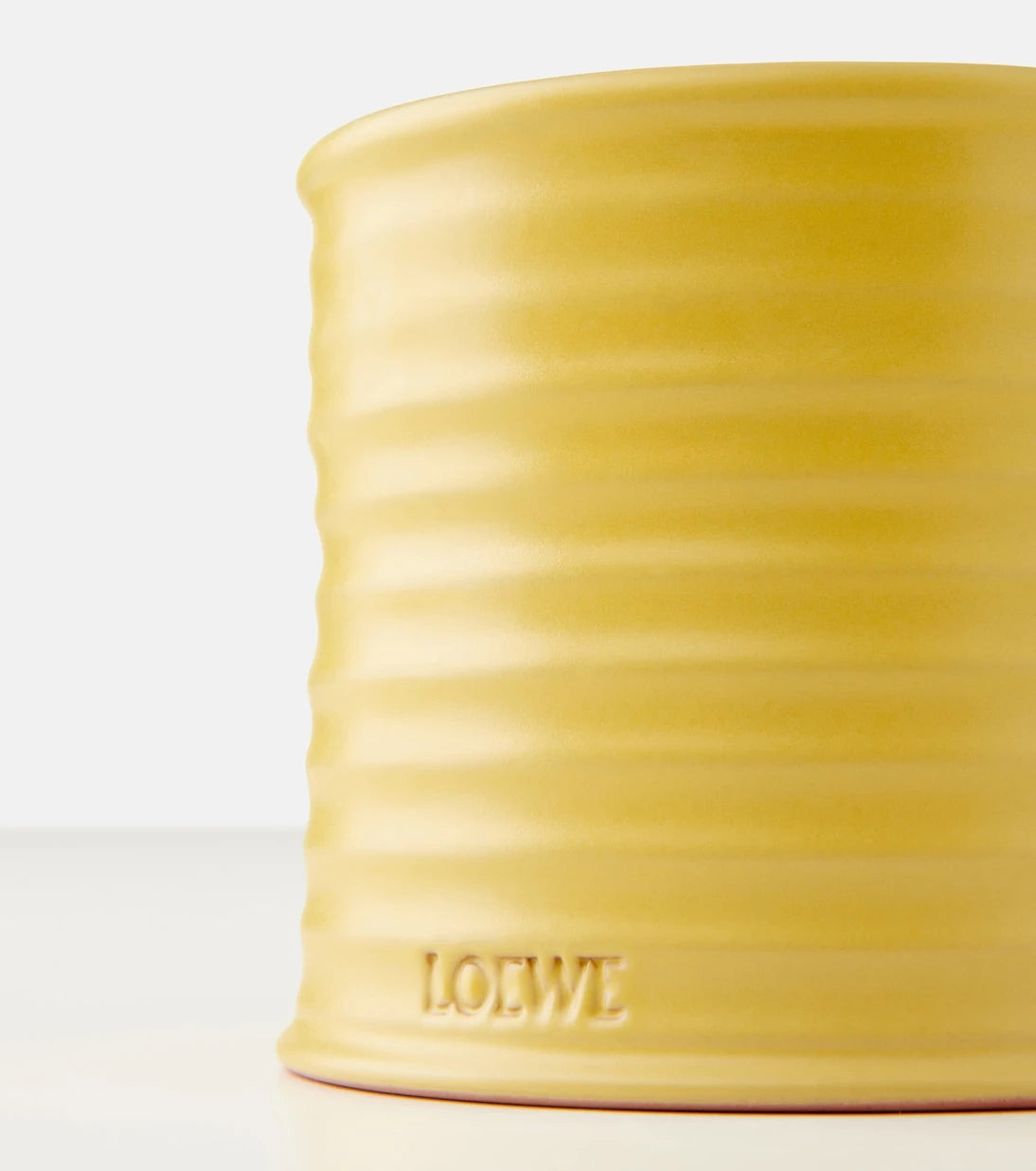 Loewe Home Scents - Honeysuckle Medium candle