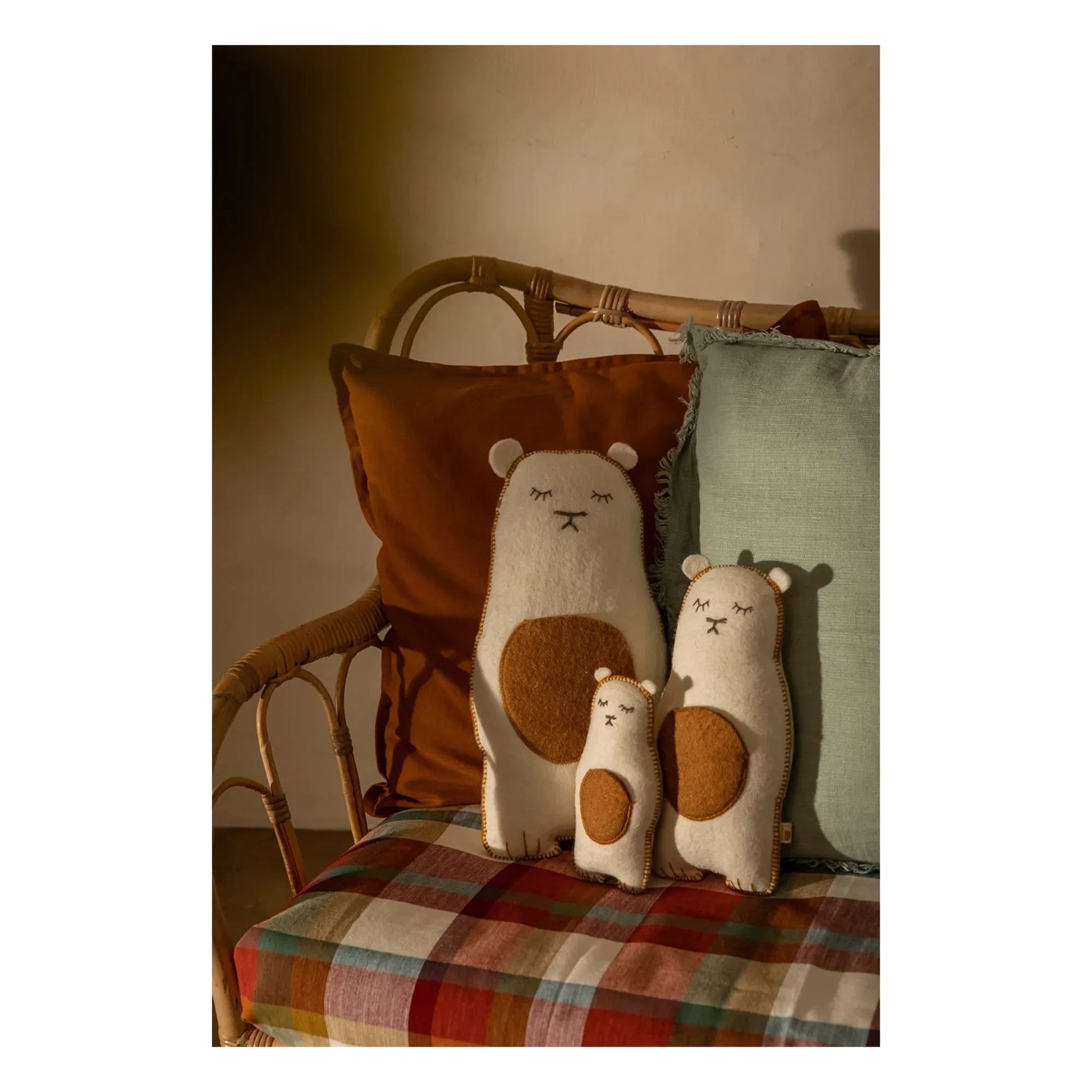 Muskhane - Pasu Grizzly felt cushion | Ecru