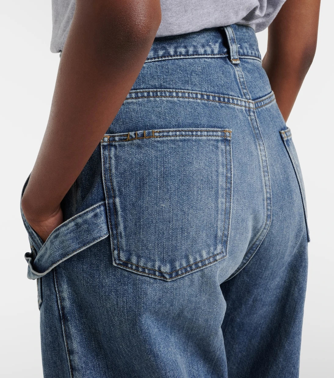 JW Anderson - Twisted embroidered straight jeans