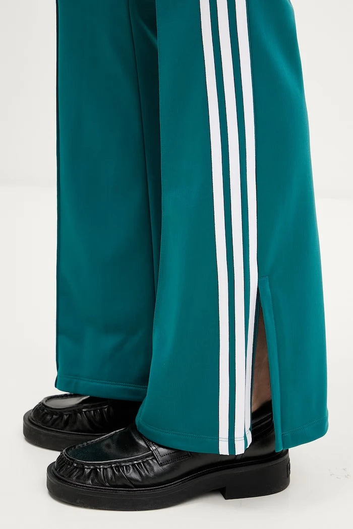 adidas Originals kadın bol paça pantolon