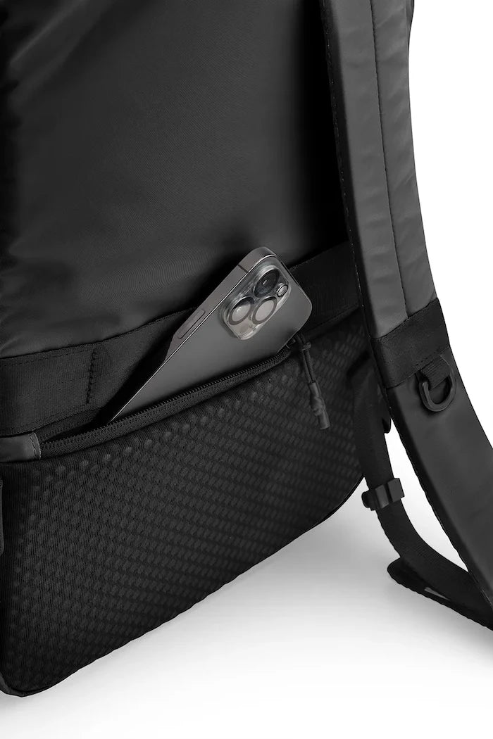 Раница Crash Baggage HARD MESH BACKPACK 46,5x30x16 cm