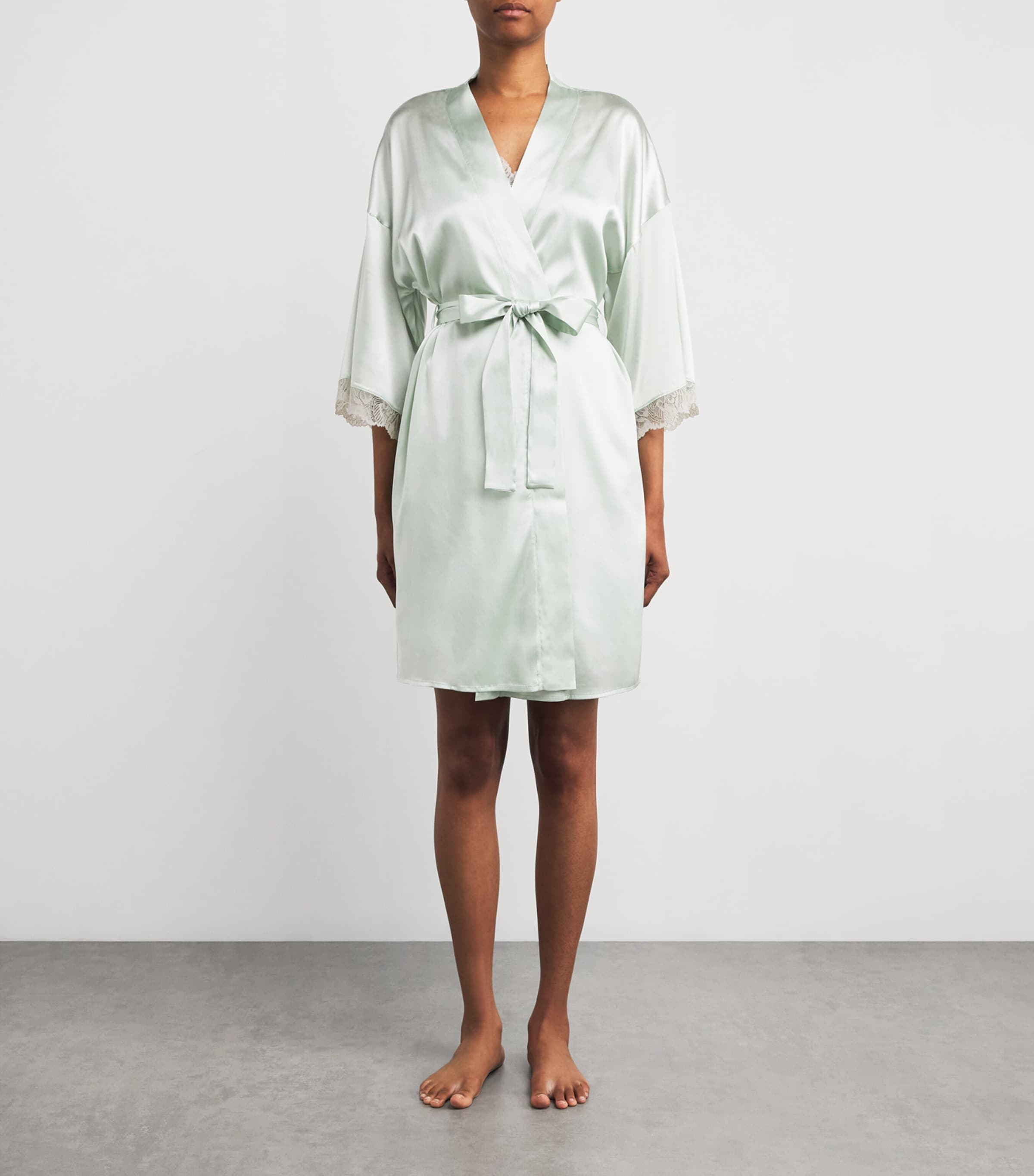 Hanro Green Silk Lace-Trim Robe