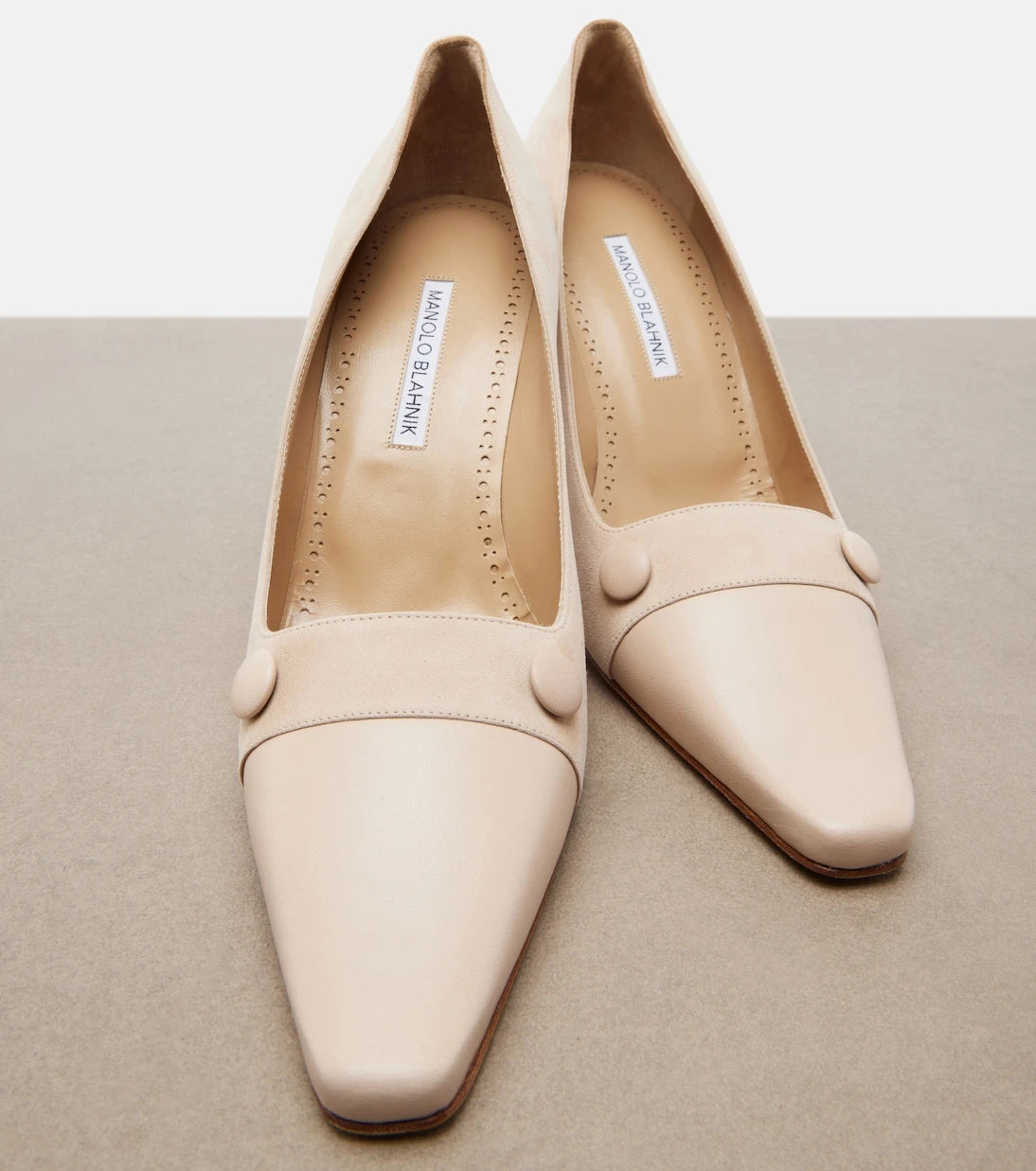 Manolo Blahnik - Quantapla suede pumps