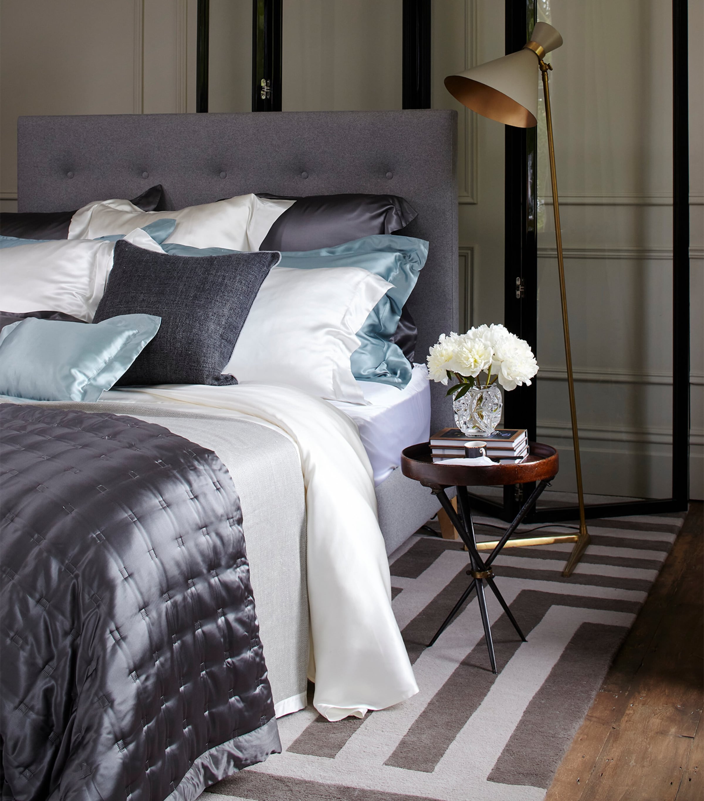 Silk Double Flat Sheet (230cm x 310cm)