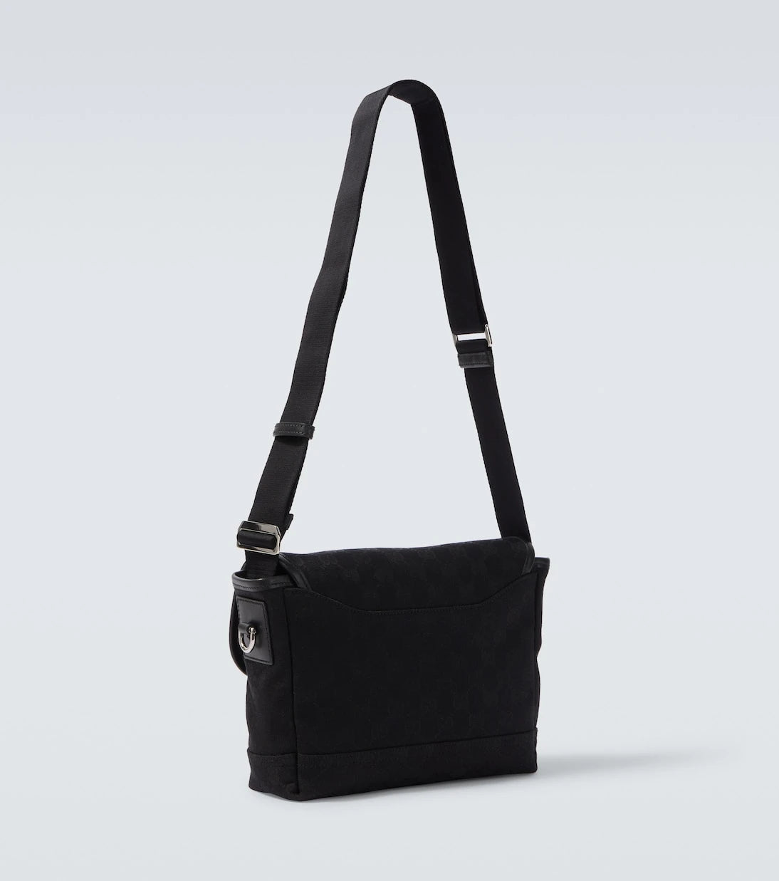 Gucci - GG messenger bag