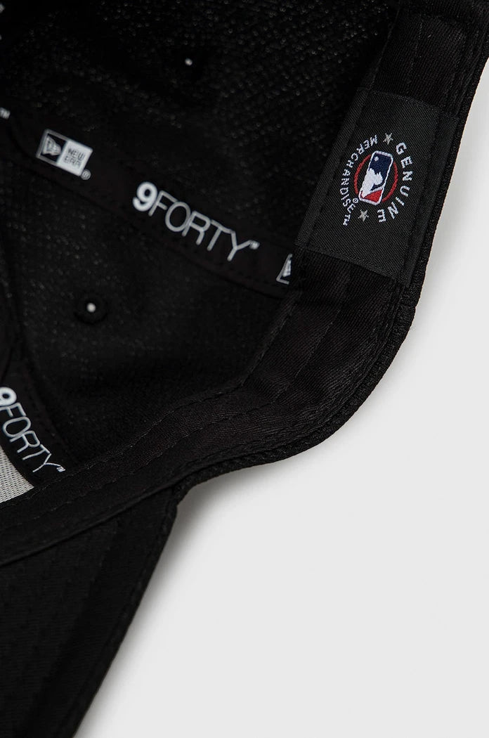 Шапка New Era DIAMOND ERA ESSENTIAL 9FORTY®
