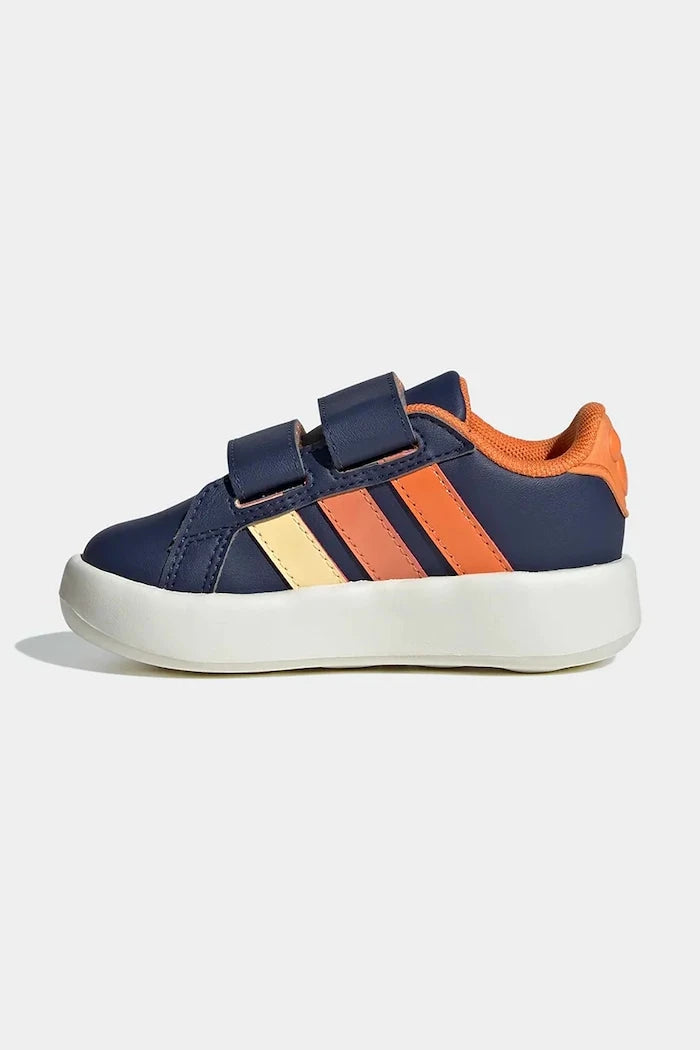 Бебешки маратонки adidas GRAND COURT MICKEY