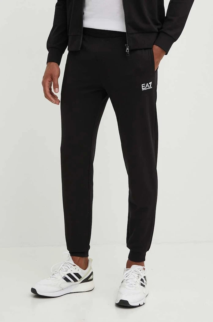 Памучен анцуг EA7 Emporio Armani