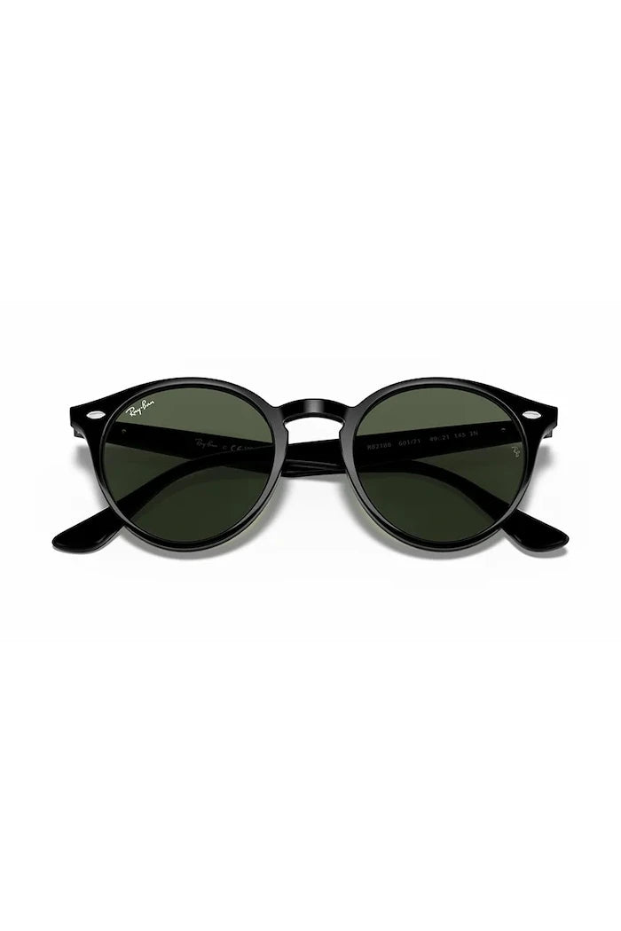 Ray-Ban güneş gözlüğü