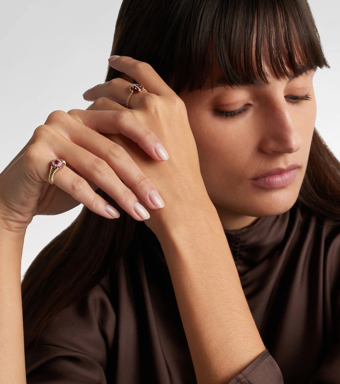 Yvonne Léon - Pompadour Baby 9kt gold ring with gemstones