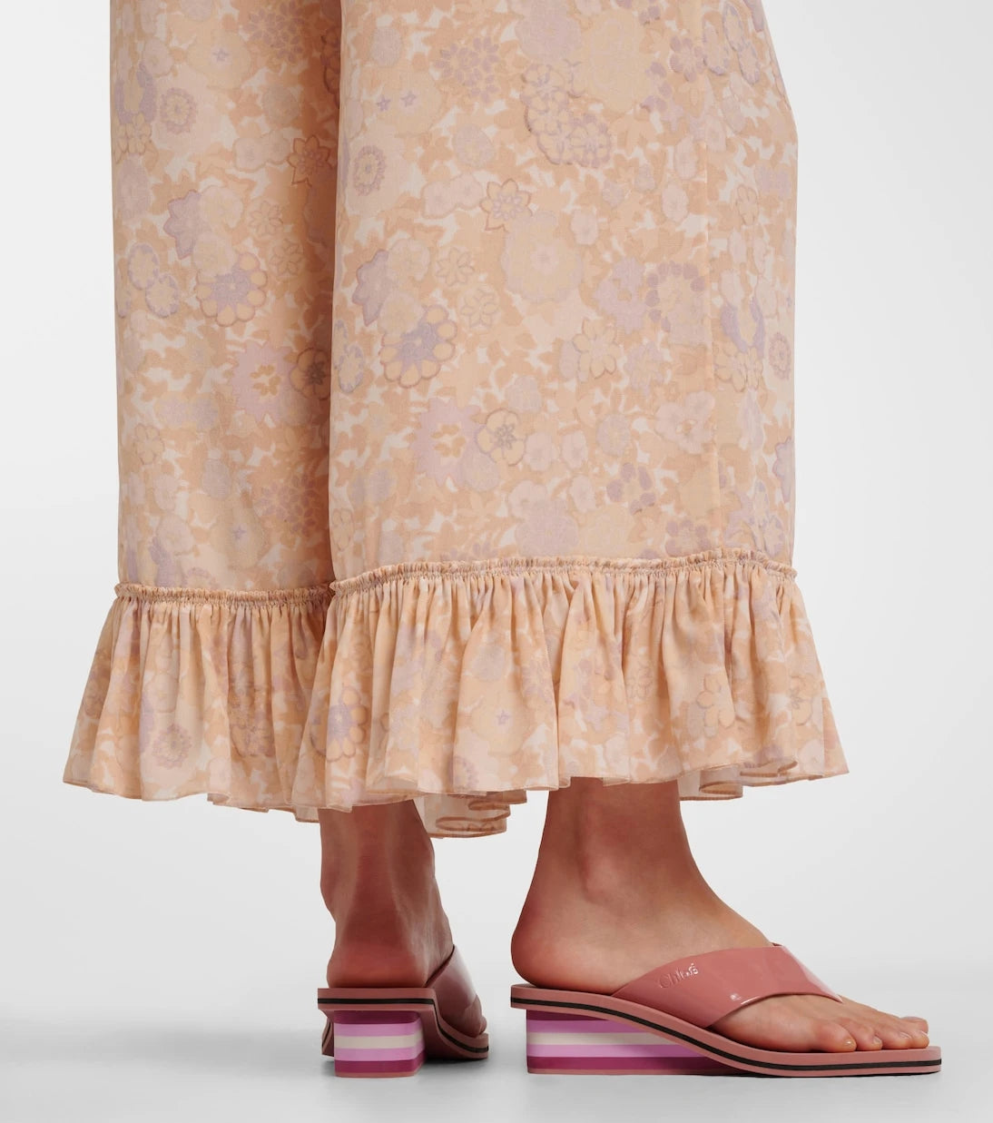 Chloé - Swimming Cool leather wedge thong sandals