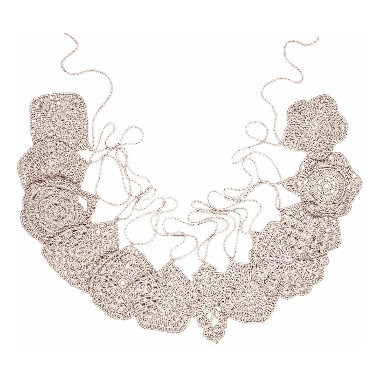 Numero 74 - Hand crocheted garland | Powder S018