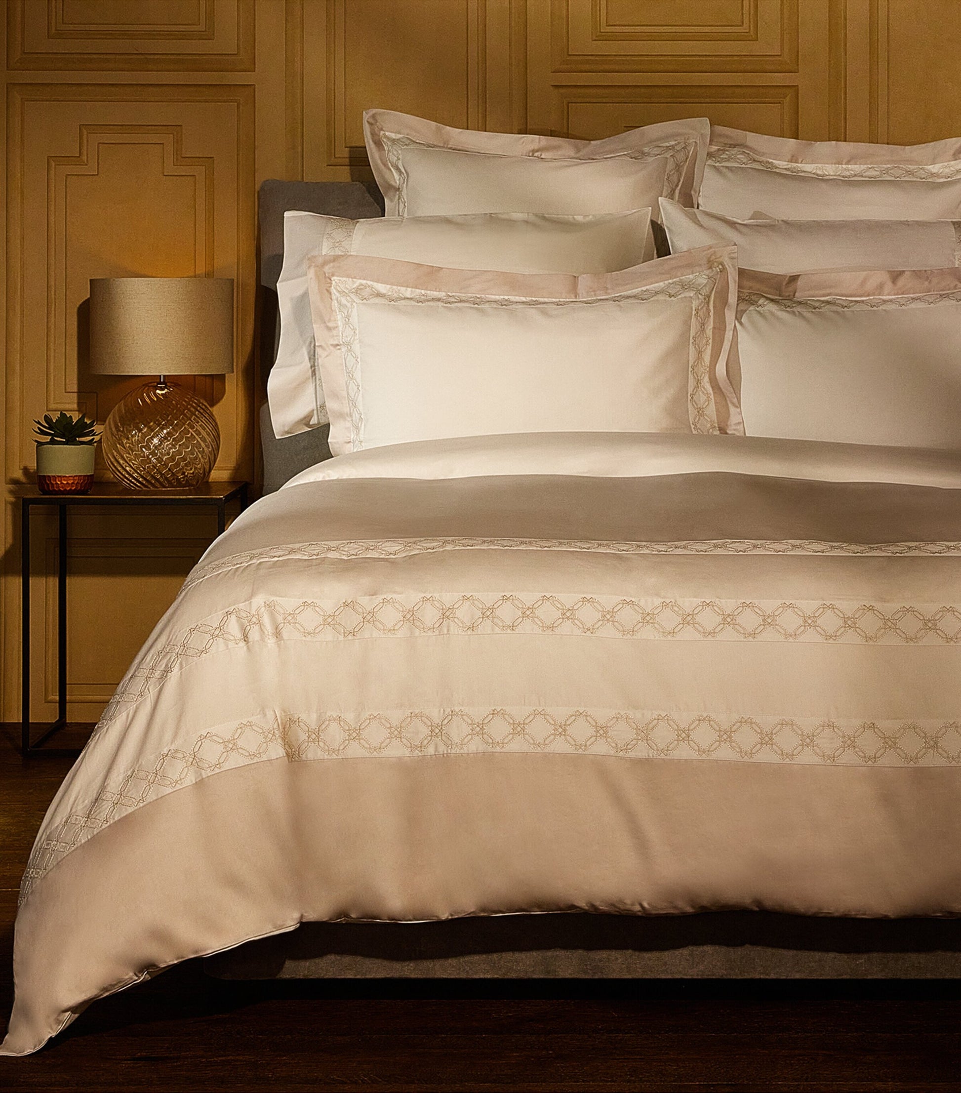 Beaufort King Duvet Cover and Pillowcase Set (230cm x 220cm)