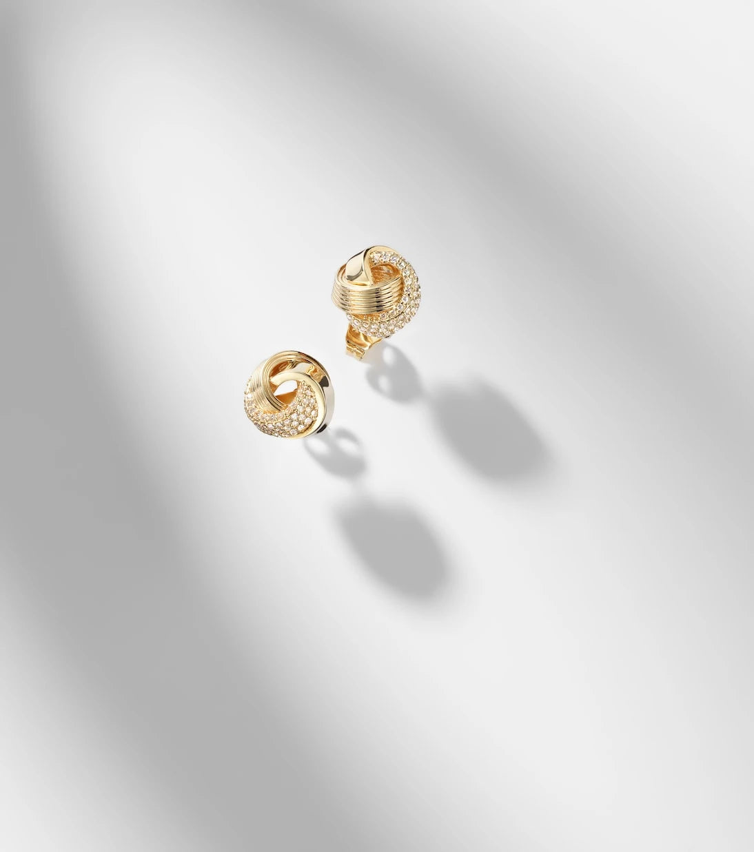 Sydney Evan - Tri-Link 14kt gold earrings with diamonds