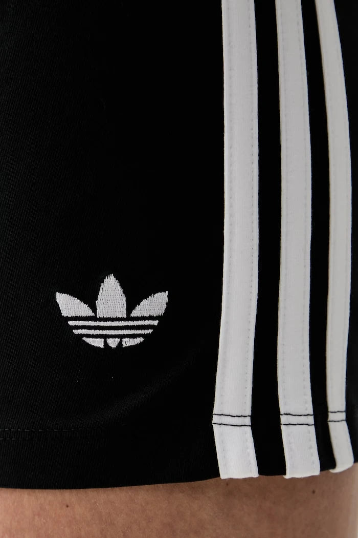 adidas Originals kadın pamuklu elastan kısa tayt