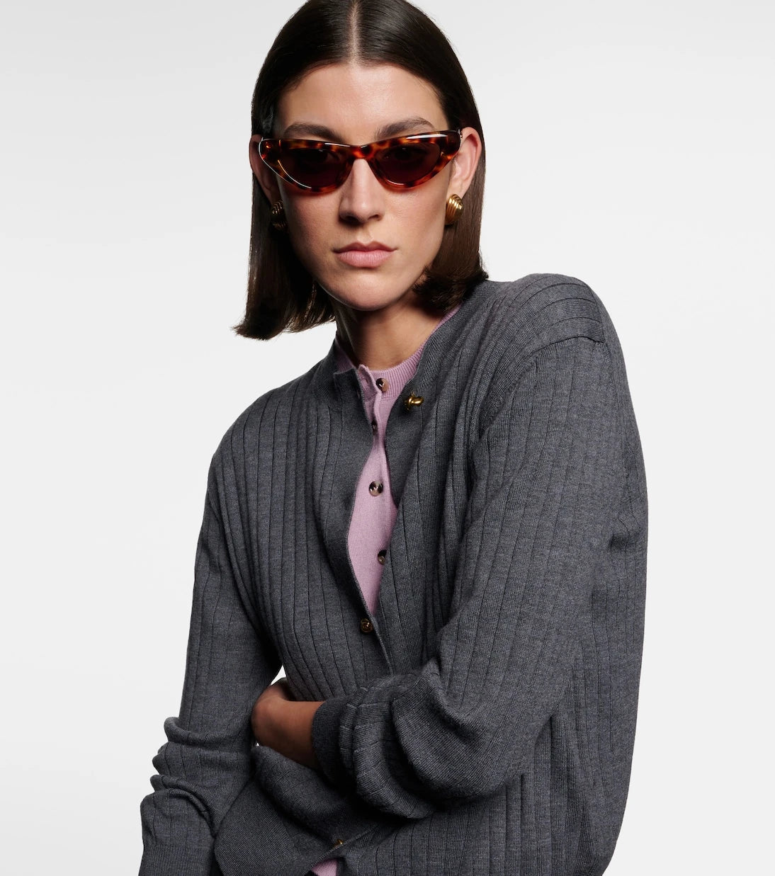 Bottega Veneta - نظارات شمسية عيون القطط المنحنية