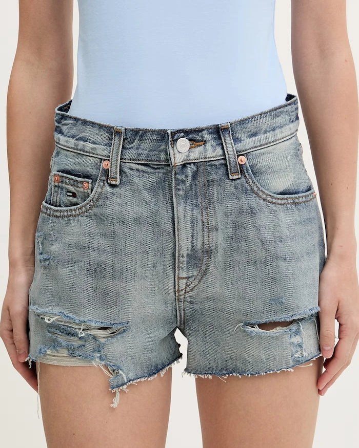 Tommy Jeans къс панталон дамски от деним