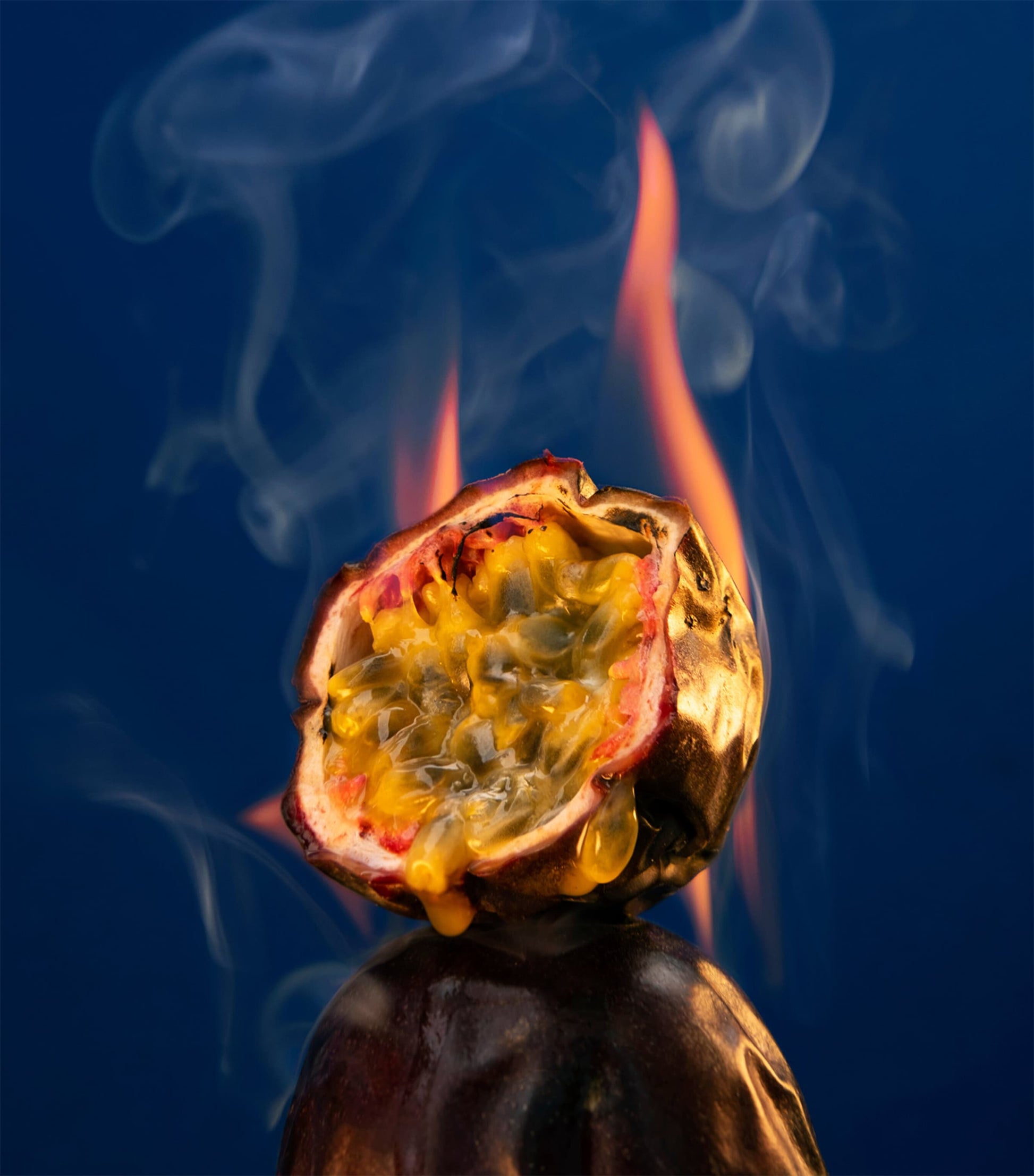 Oud Maracuja Scented Candle (190g)