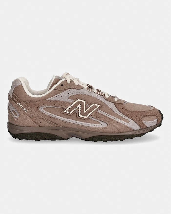 New Balance 204 Kadın Süet Sneaker