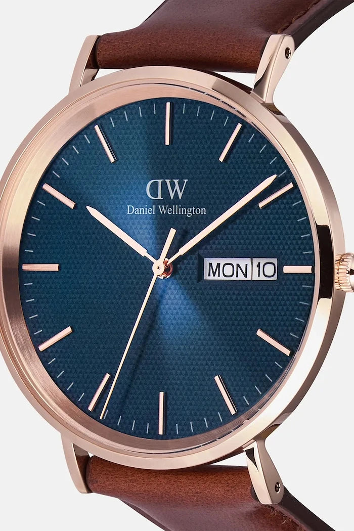 Часовник Daniel Wellington