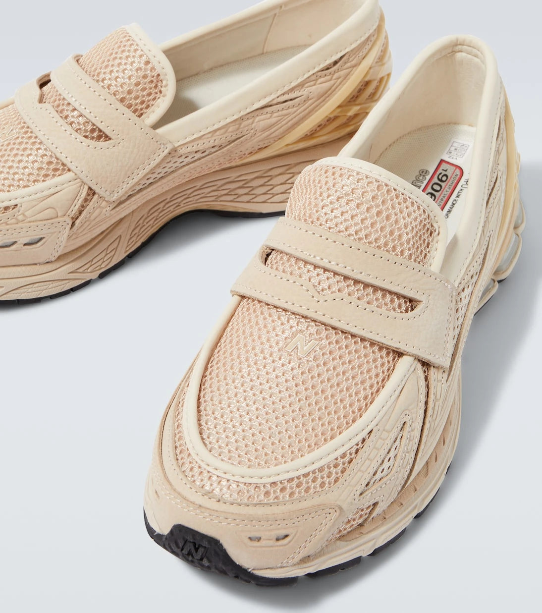 New Balance - حذاء 1906L لوفر رياضي