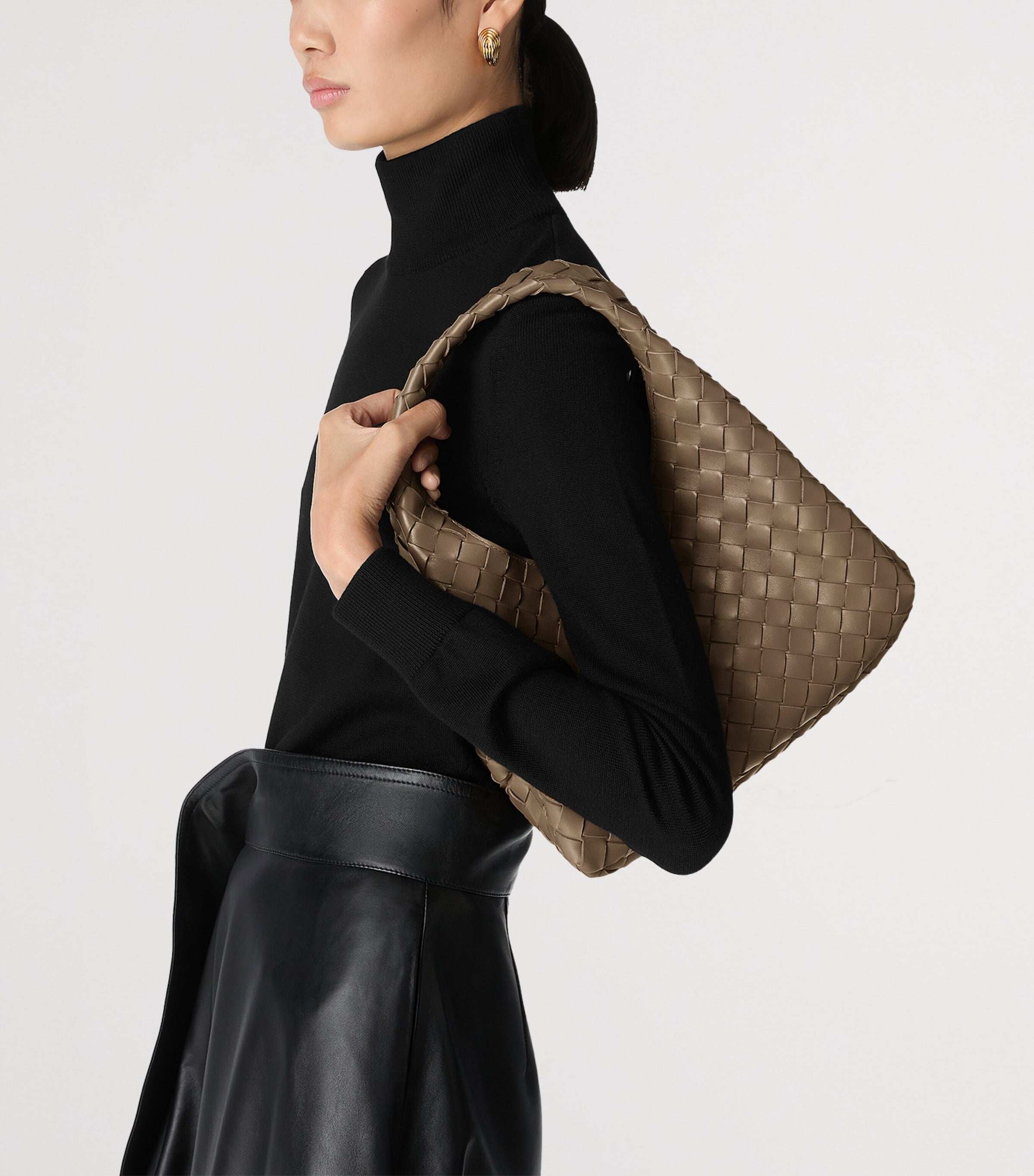 Small Leather Intrecciato Campana Shoulder Bag