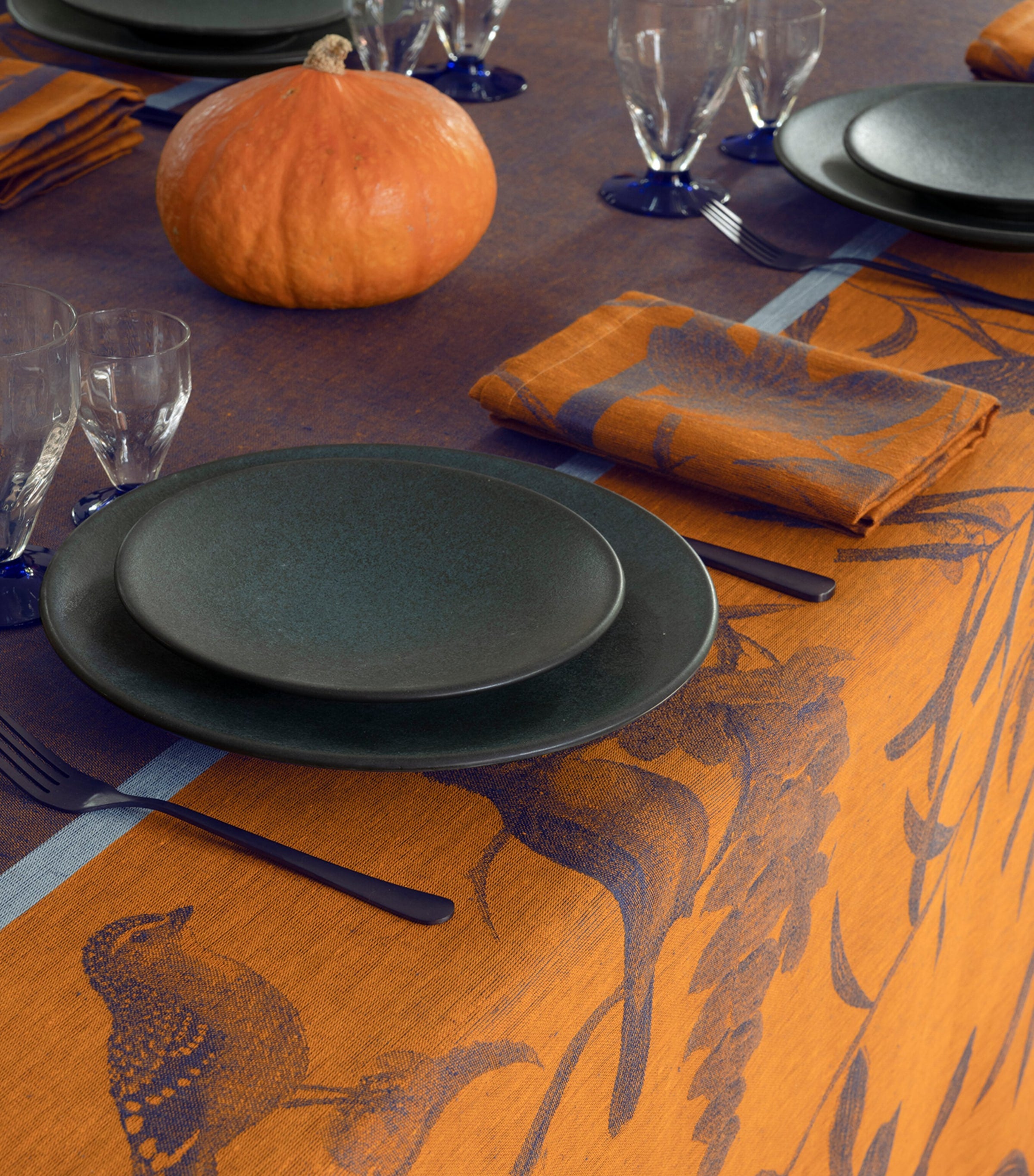 Le Jacquard Français x Quinsaiï Linen Volière Napkin (58cm x 58cm)