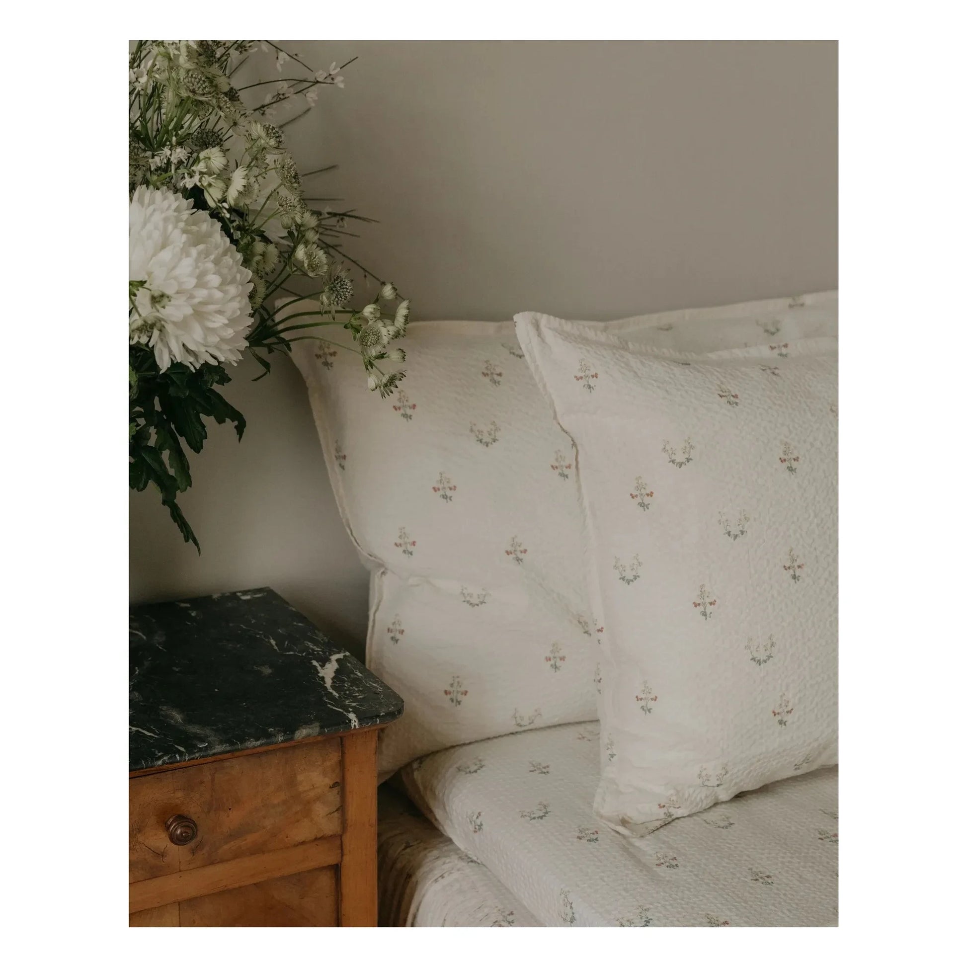 garbo&friends - La Fraise pillowcase