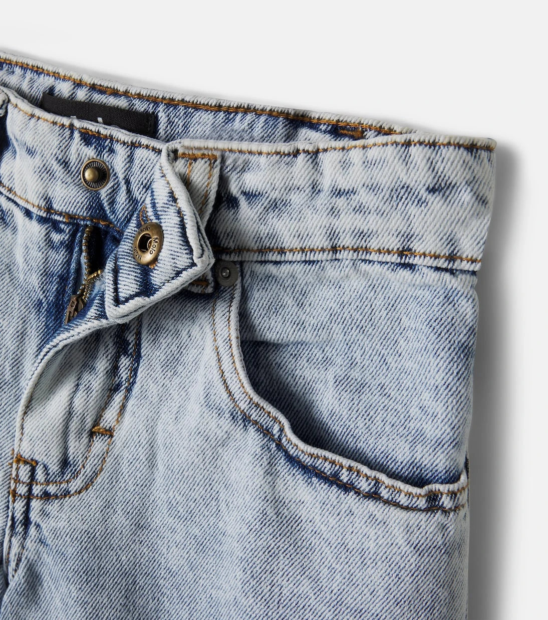 Molo - Art faded denim shorts