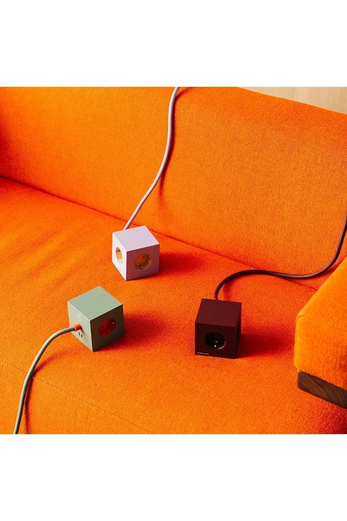 Avolt Bauhaus-Archiv Manyetik Şarj Küpü USB-C (30W) / 1.8m