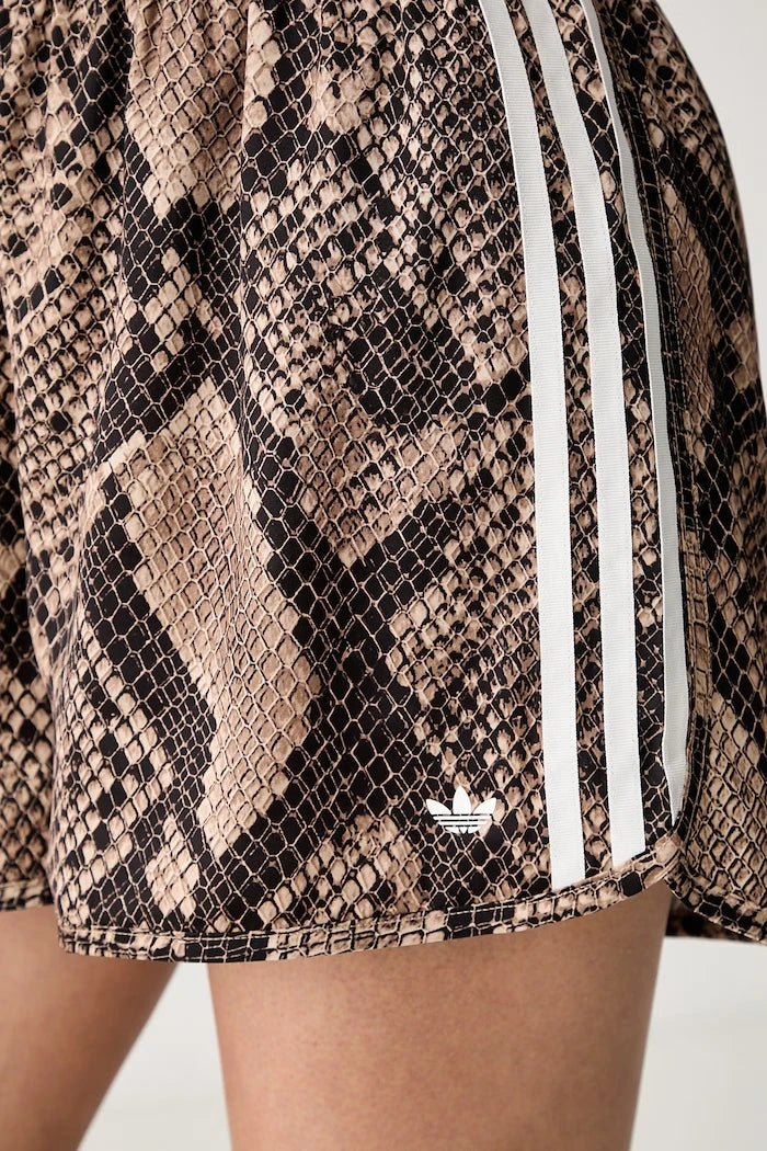 adidas Originals kadın kısa şort