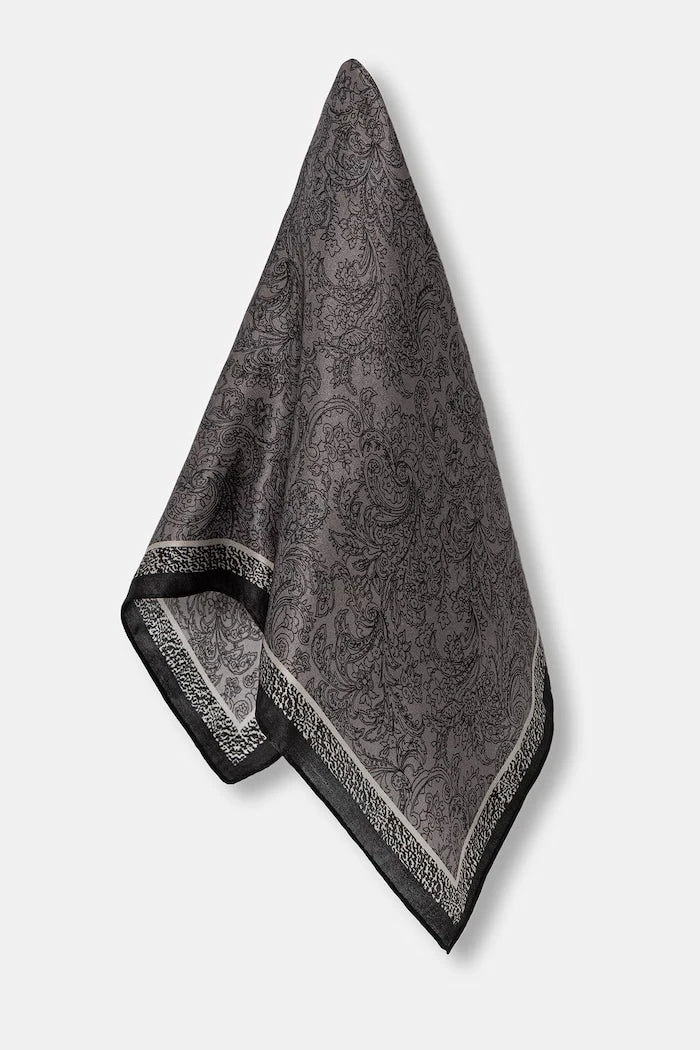 Копринено шалче Answear.LAB from the Unscripted collection