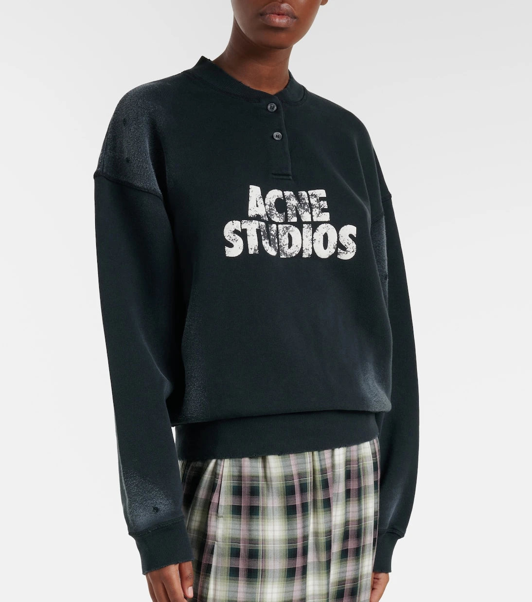 Acne Studios - سويت شيرت من القطن الممزق بشعار الماركة