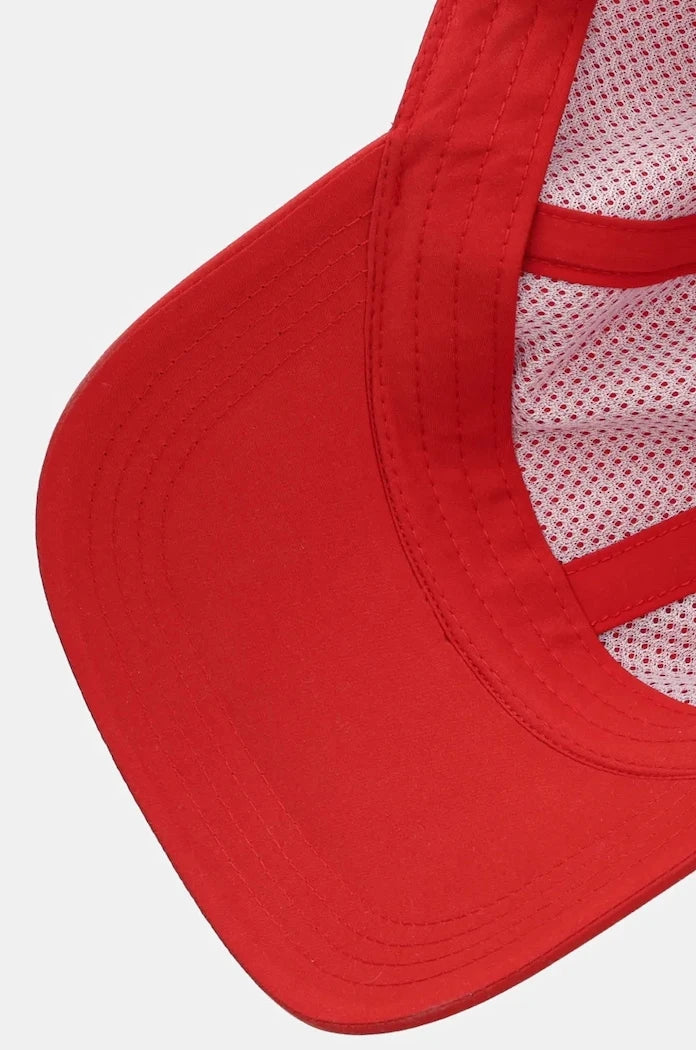 Шапка с козирка Lacoste