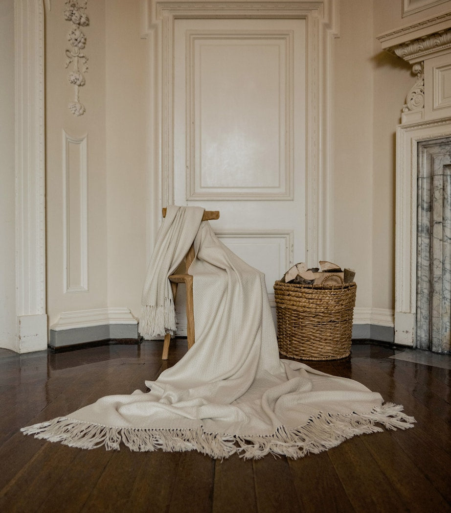 Araminta Campbell Large Alpaca-Blend Woodland Throw (150cm x 300cm)