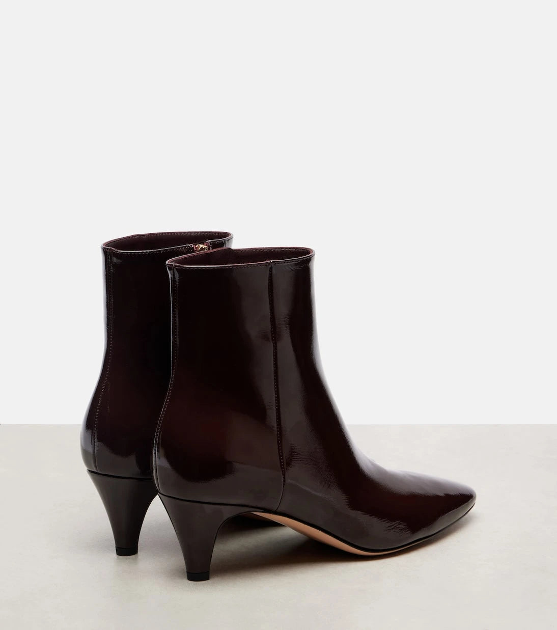 Gianvito Rossi - 55 patent leather ankle boots