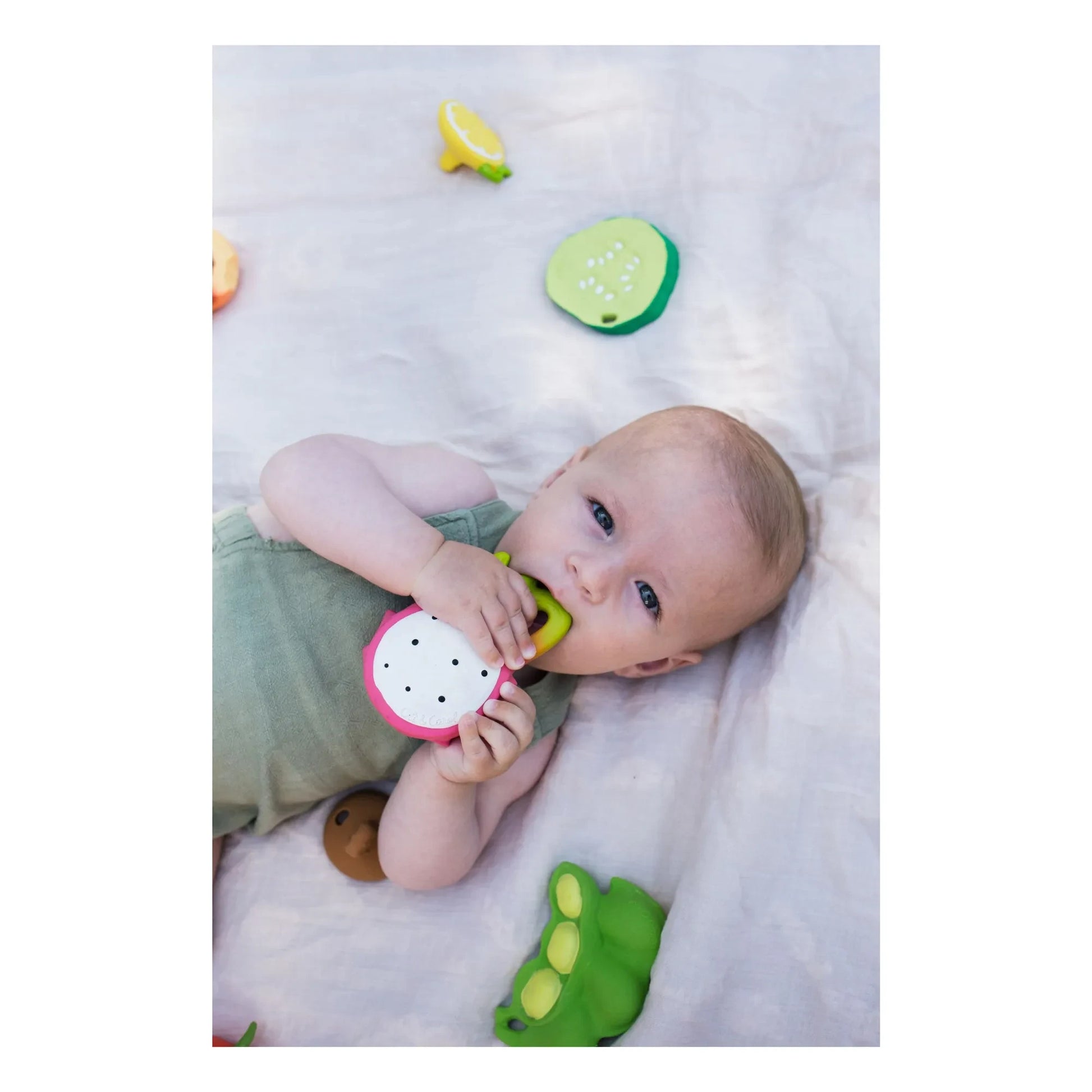 Oli & Carol - Fuscia the dragon fruit teething ring