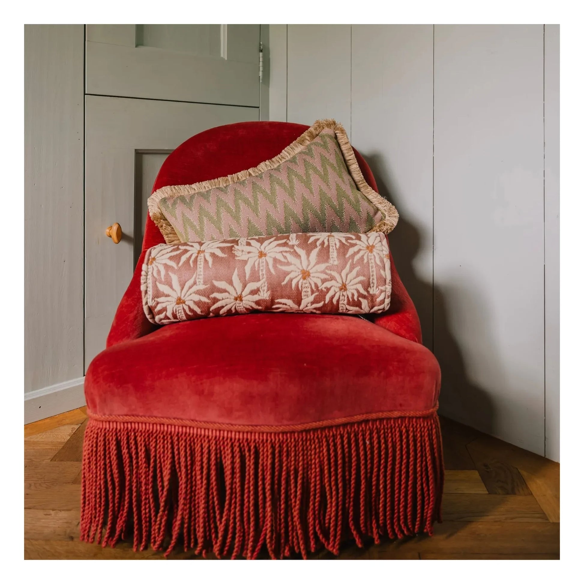 Palais - Laura cylindrical cushion | Pink