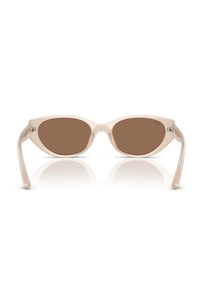Ray-Ban güneş gözlüğü