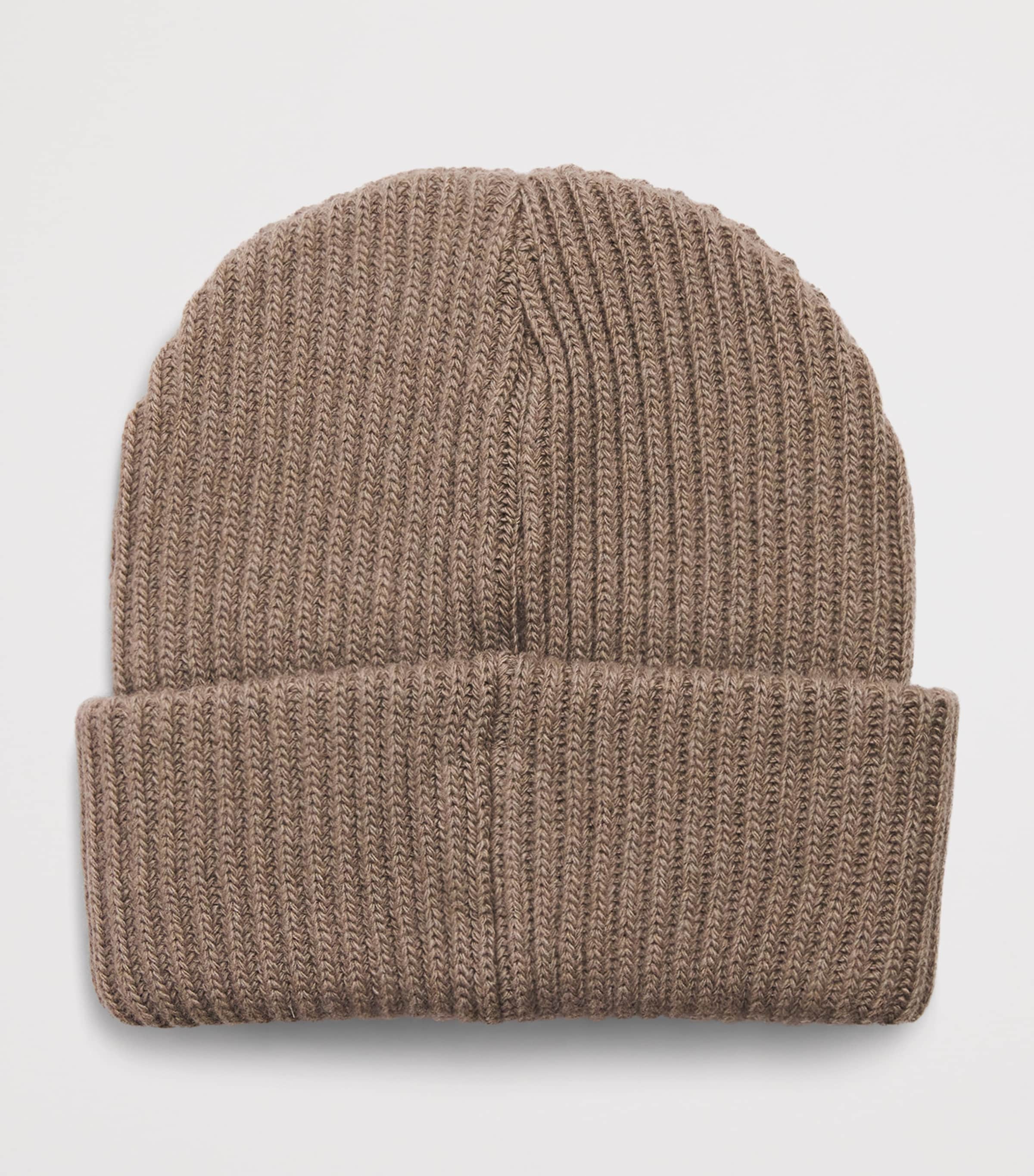 Ribbed Gustav Beanie