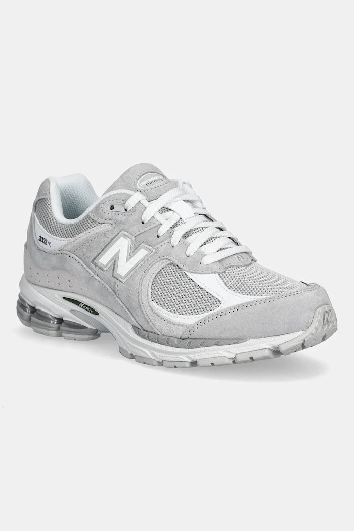 Велурени маратонки New Balance 2002
