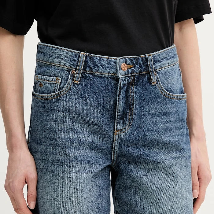 Дамски дънков къс панталон Armani Exchange