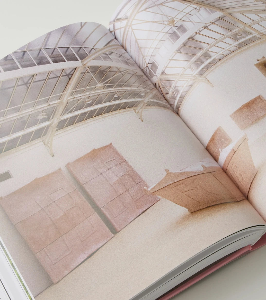 Taschen - كتاب جوليان شنابل بحجم XXL
