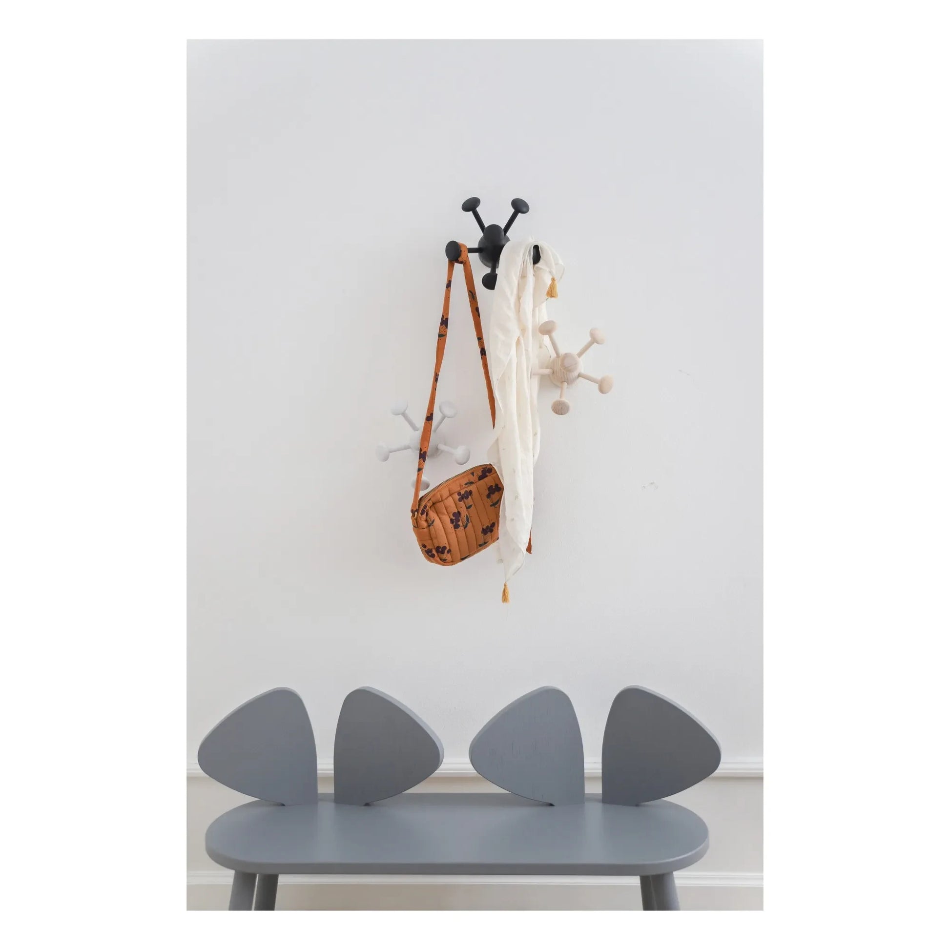 Nofred - Bug Ash Wood Hook | Grey