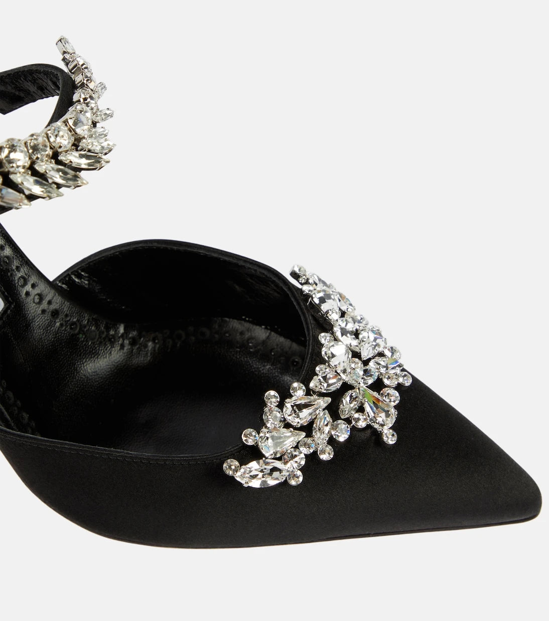 Manolo Blahnik - حذاء المول Lurum 90 المصنوع من الساتان والمزدان بالزخارف