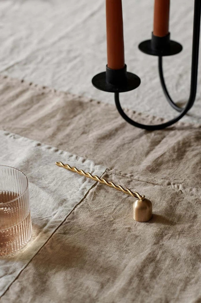 Гасител за свещи ferm LIVING Twist Candle Snuffer